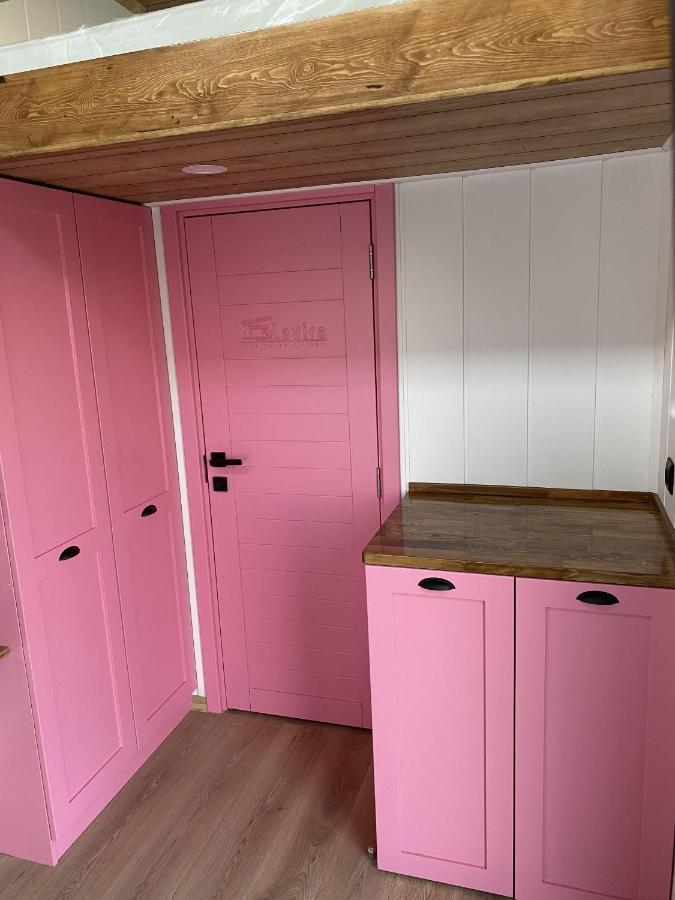 Lavira Tiny House Village بوغازيتْشي المظهر الخارجي الصورة
